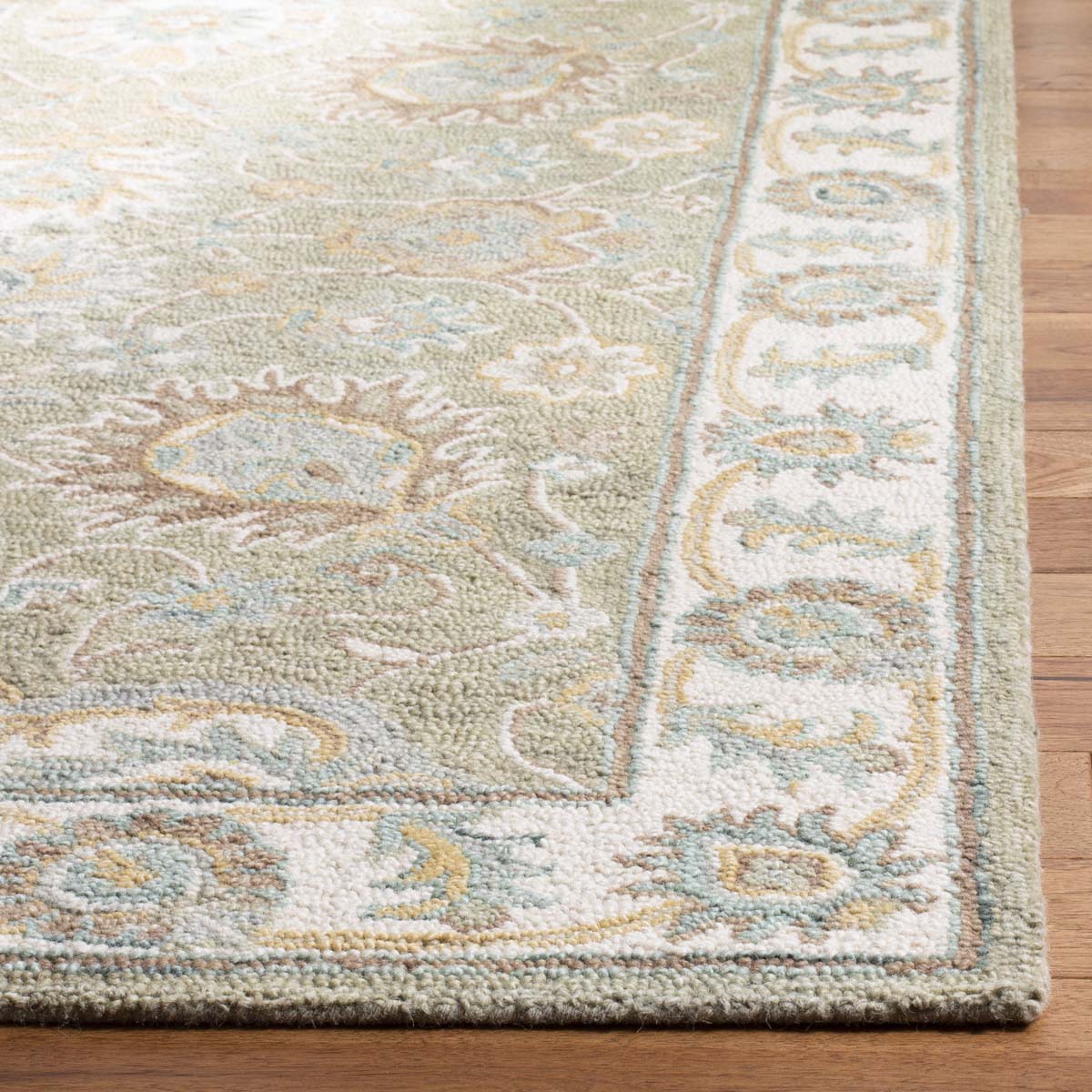 Safavieh Blossom 702 Rug, BLM702 - Sage / Ivory