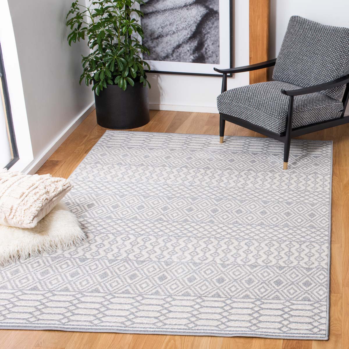 Safavieh Belmont 132 Rug, BMT132 - Ivory / Grey