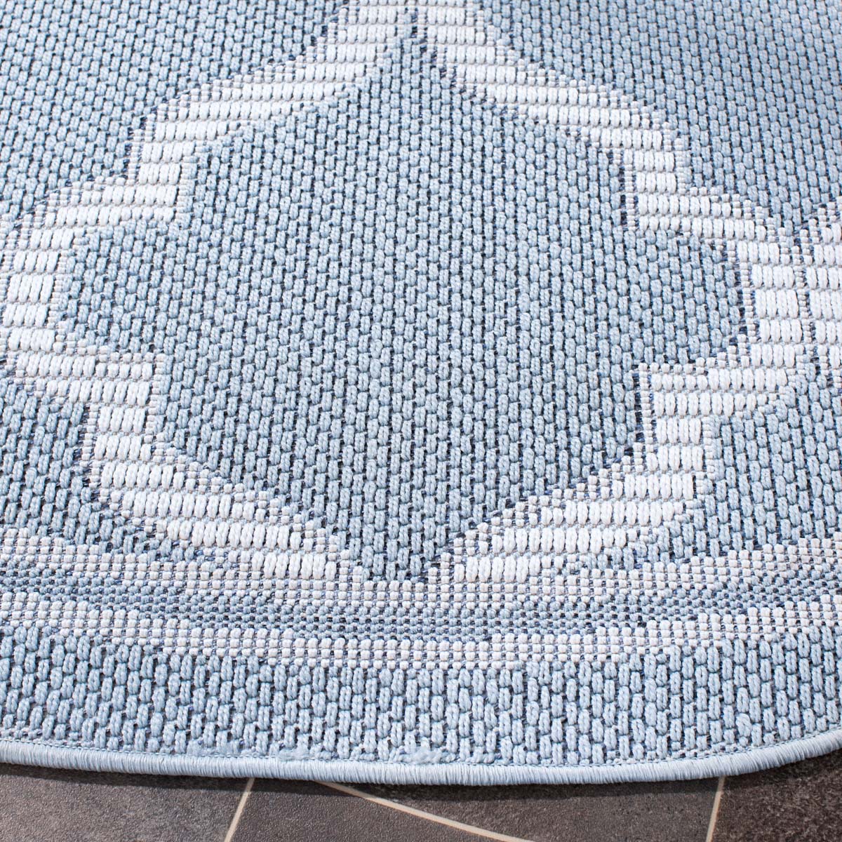 Safavieh Bermuda 810 Blue Rug, BMU810 - Light Blue / Ivory