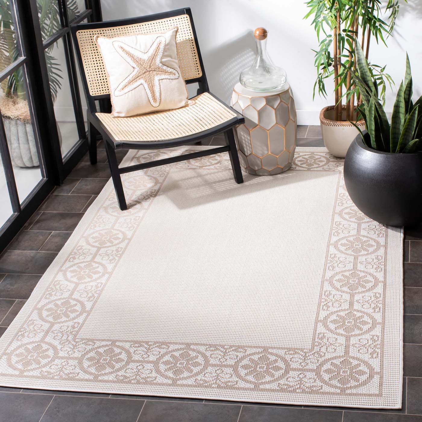 Safavieh Bermuda 815 Rug, BMU815 - Ivory / Beige