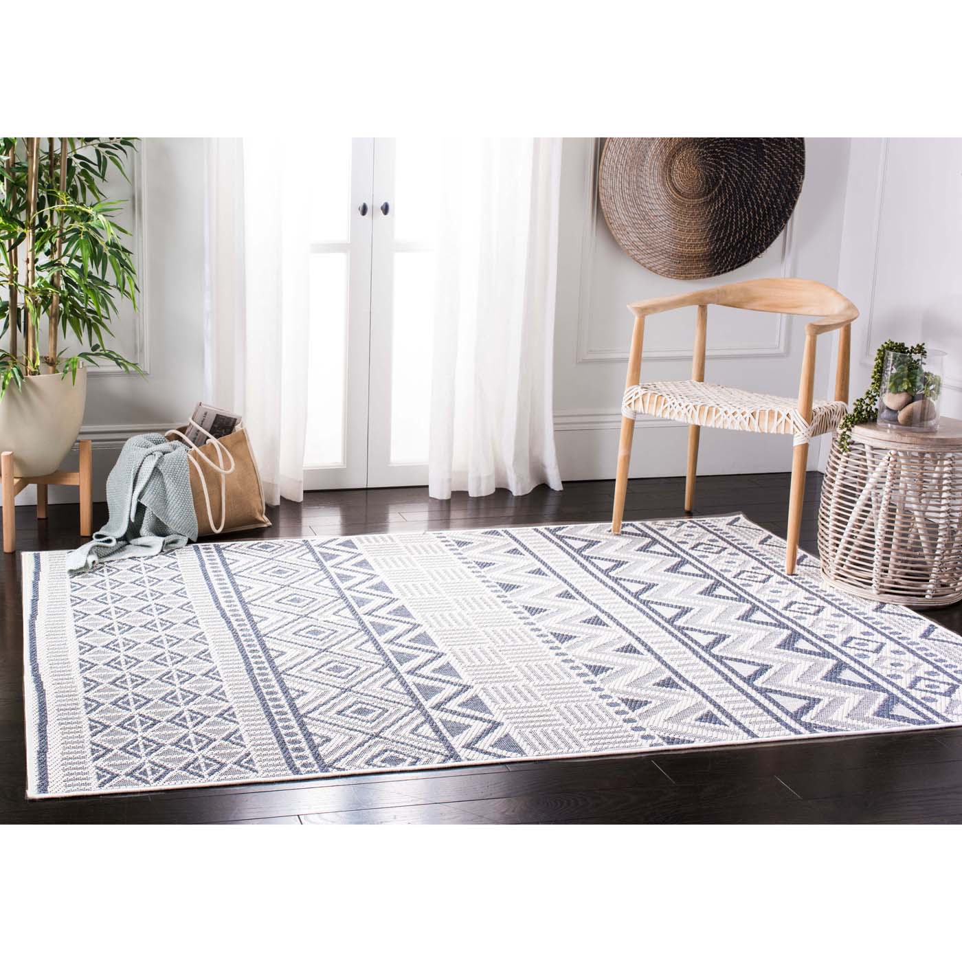 Safavieh Bermuda 818 Rug, BMU818 - Cream / Navy