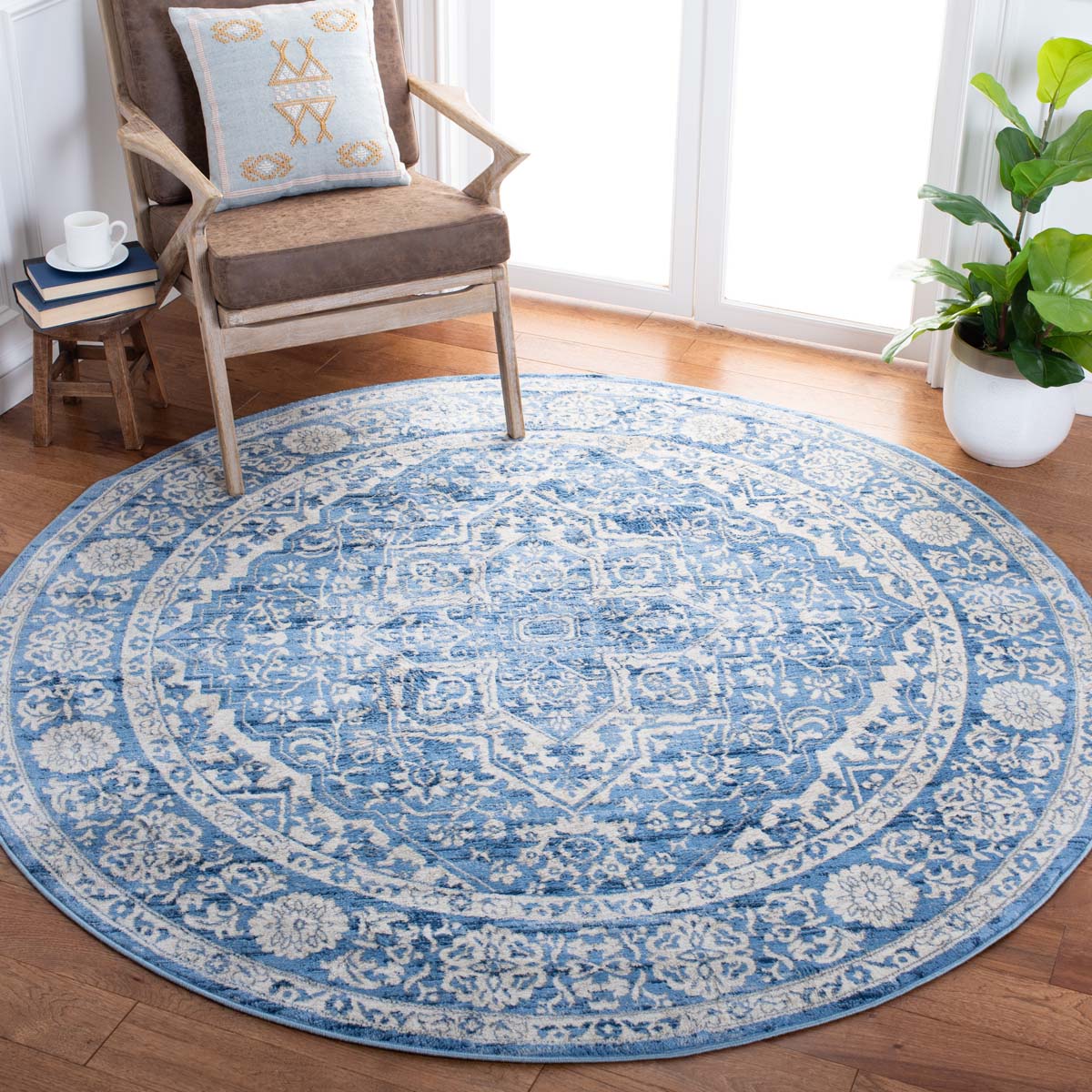 Safavieh Brentwood 832 Rug, Blue, BNT832 - Ivory / Navy