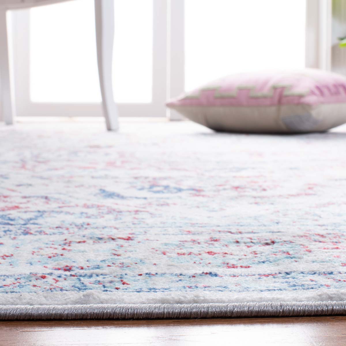 Safavieh Brentwood 832 Rug, Blue, BNT832 - Ivory / Blue