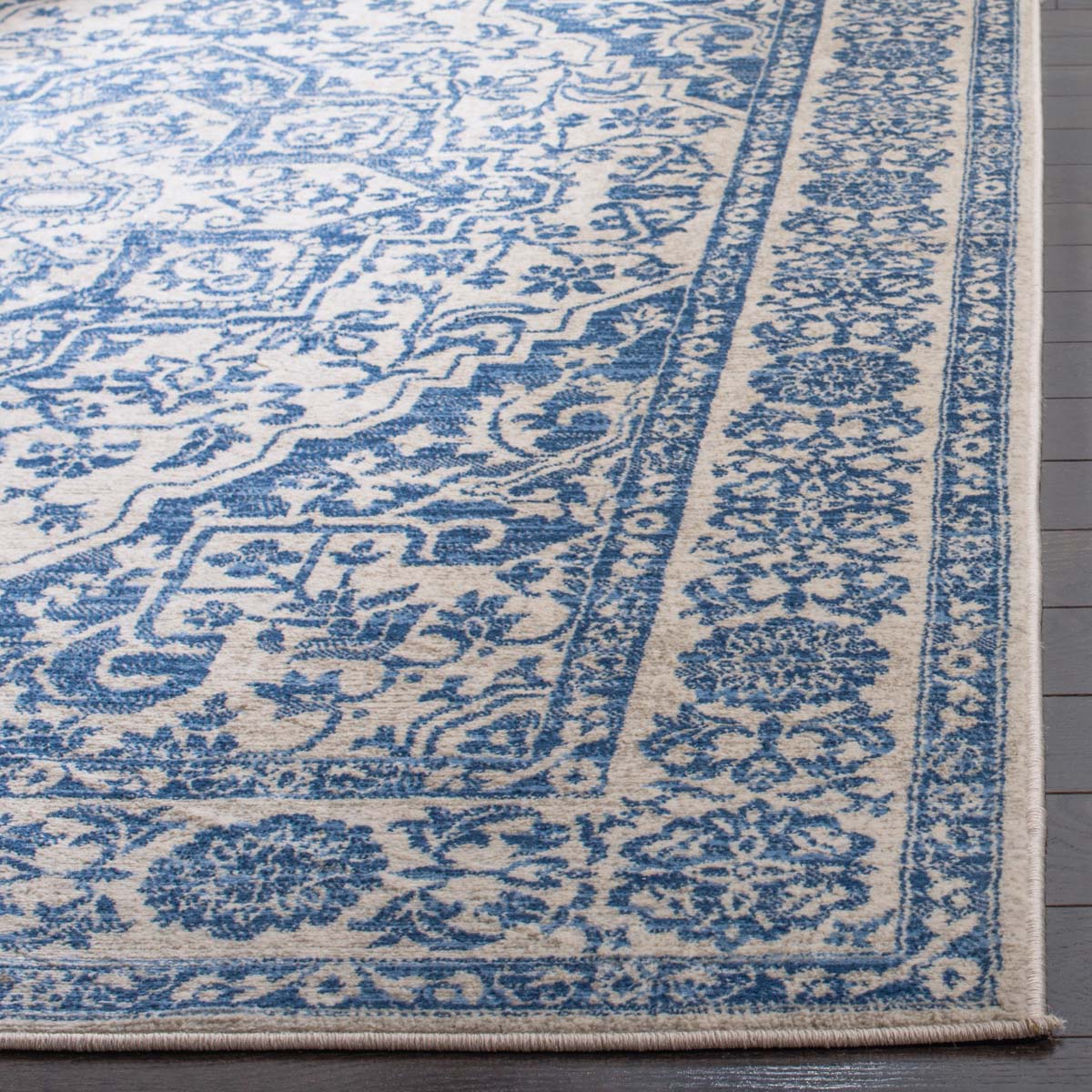 Safavieh Brentwood 832 Rug, Blue, BNT832 - Navy / Light Grey