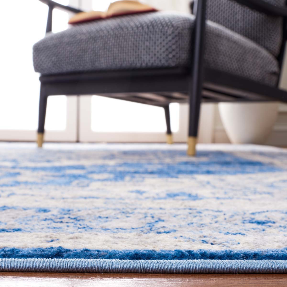 Safavieh Brentwood 851 Rug, Grey, BNT851 - Blue / Grey