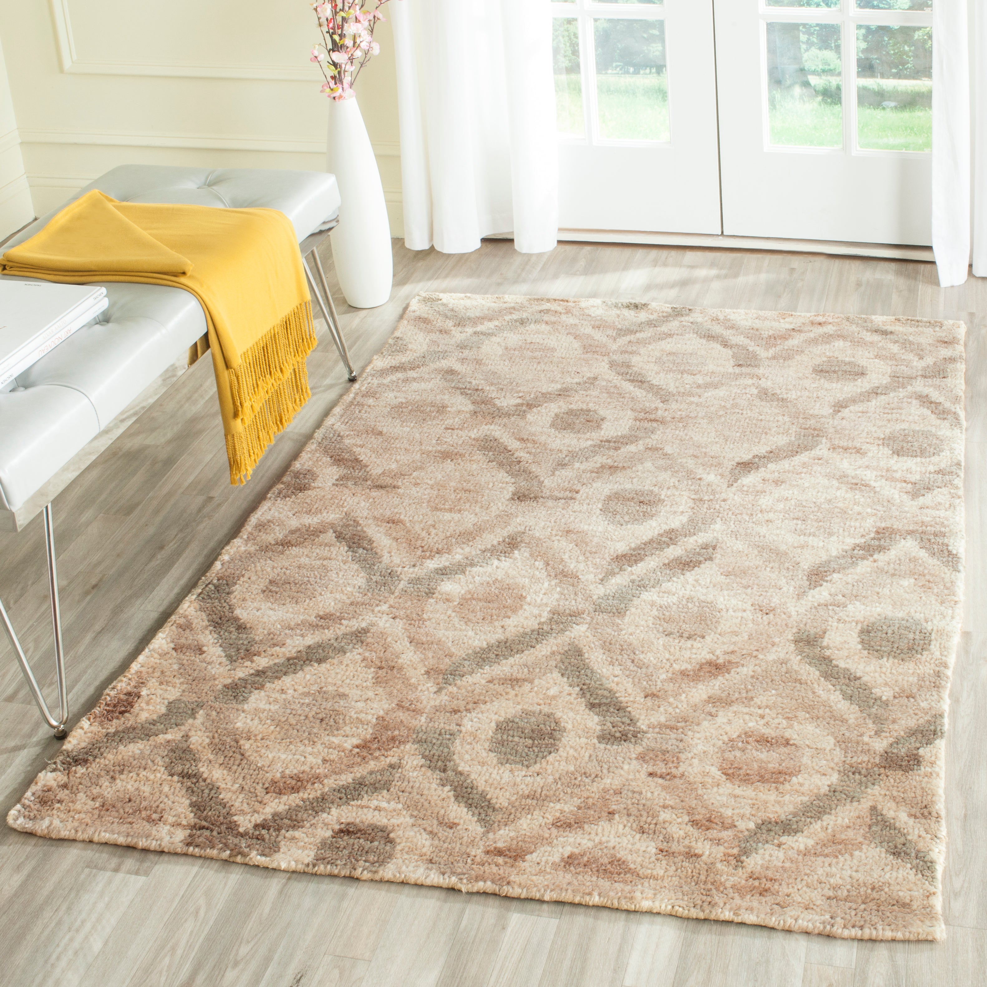 Safavieh Bohemian 633 Rug, BOH633 - Bleach / Brown