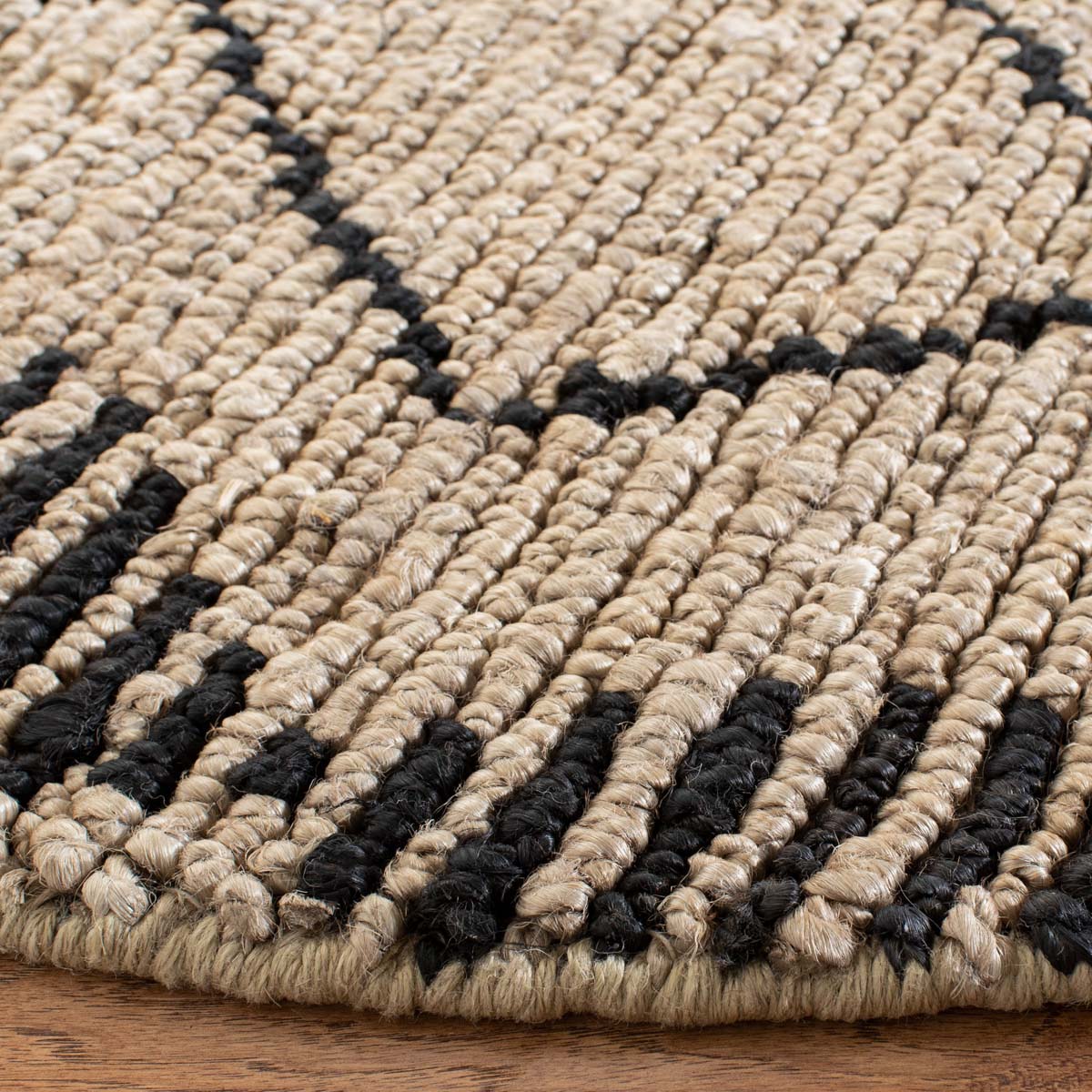 Safavieh Bohemian 703 Rug, BOH703 - Beige / Black