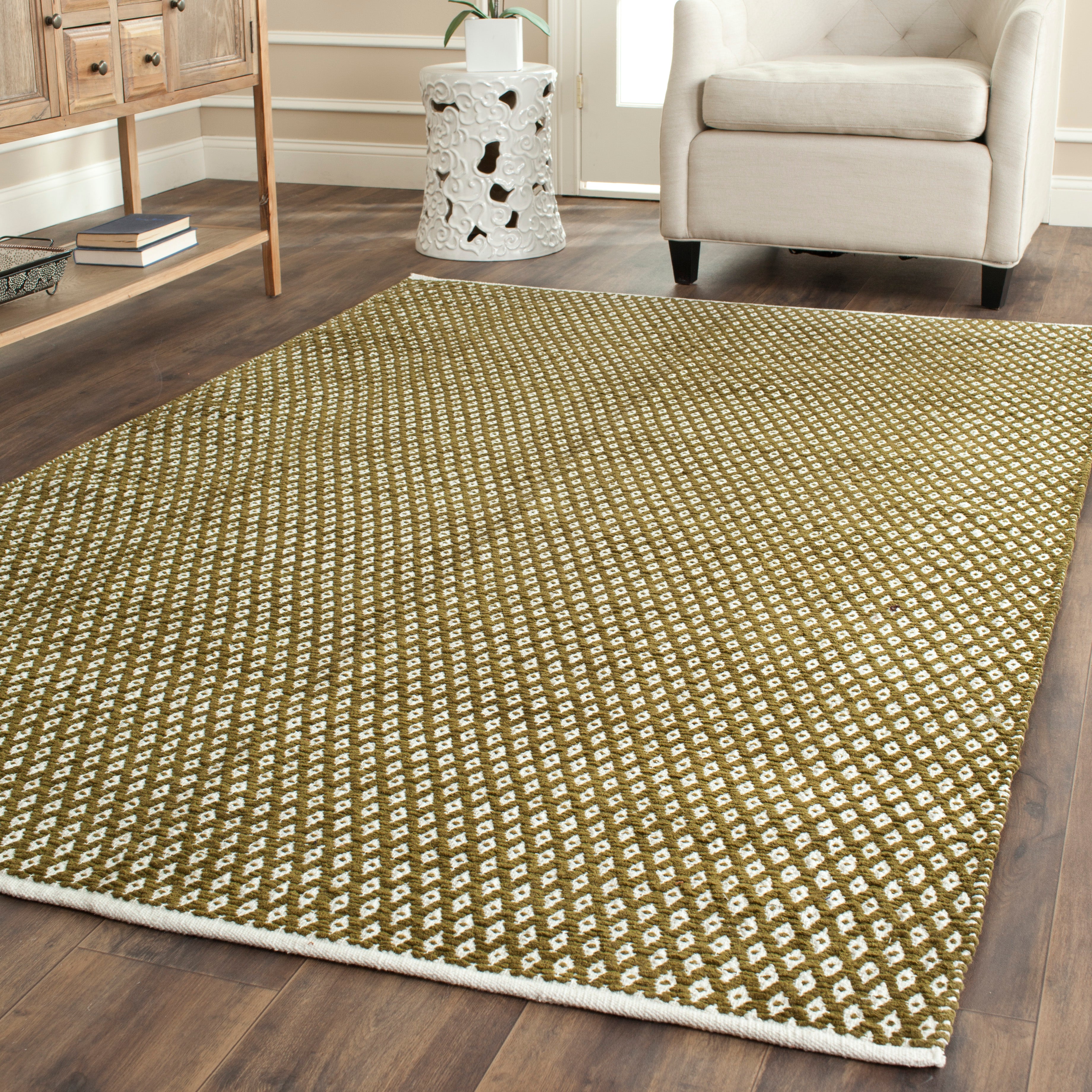 Safavieh Boston 685 Rug, BOS685 - Olive