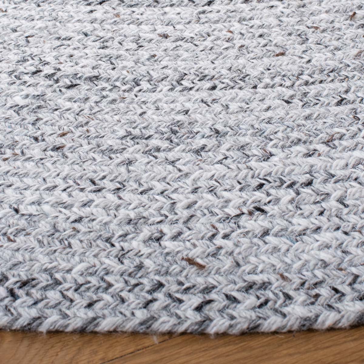 Safavieh Braided 851 Rug, BRD851 - Silver