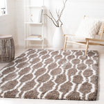 Safavieh Barcelona Shag 322 Rug, BSG322 - Silver / Ivory