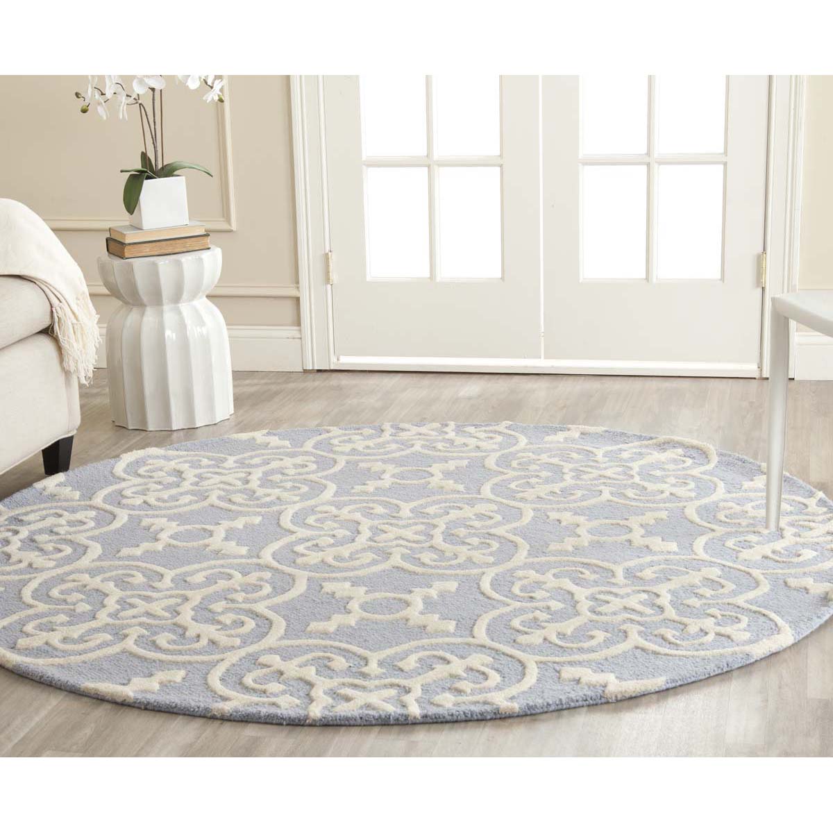 Safavieh Cambridge 133 Rug, CAM133 - Light Blue / Ivory