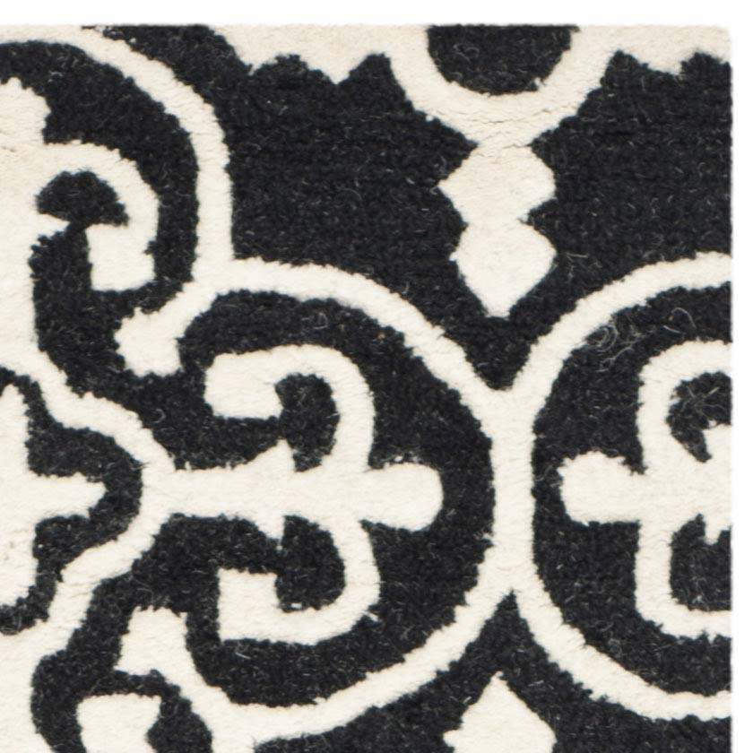 Safavieh Cambridge 133 Rug, CAM133 - Black / Ivory