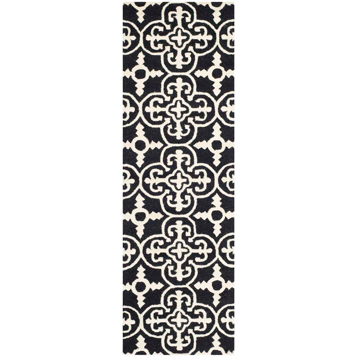 Safavieh Cambridge 133 Rug, CAM133 - Black / Ivory