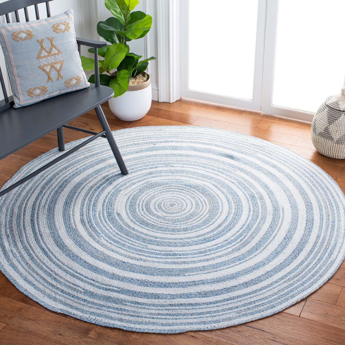 Safavieh Cape Cod 235 Rug, CAP235 - BLUE / IVORY