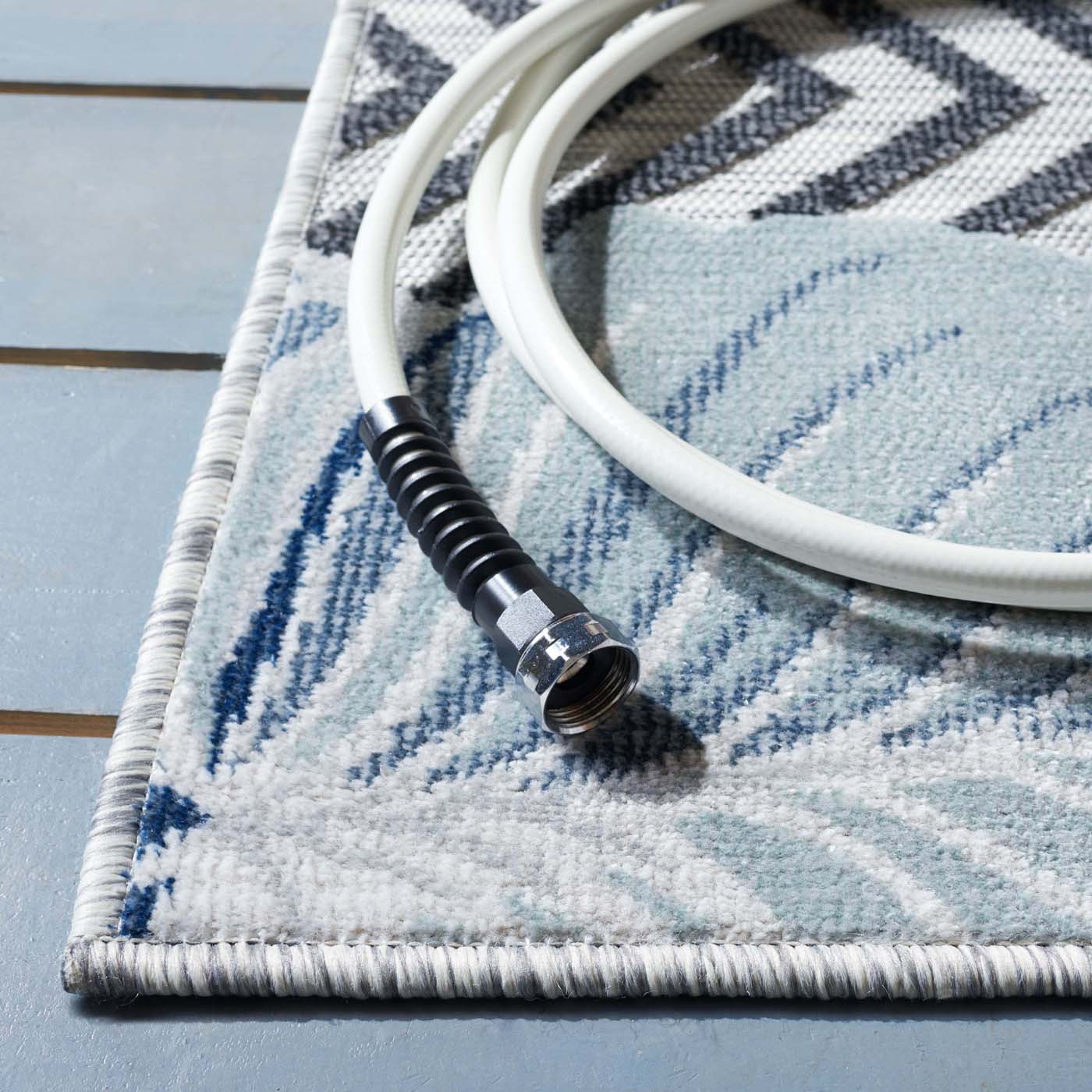 Safavieh Cabana 447 Rug, CBN447 - IVORY / NAVY