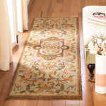 Safavieh Classic 220 Rug, CL220 - Beige / Olive