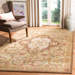 Safavieh Classic 220 Rug, CL220 - Beige / Olive