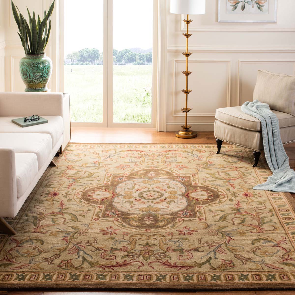 Safavieh Classic 220 Rug, CL220 - Beige / Olive