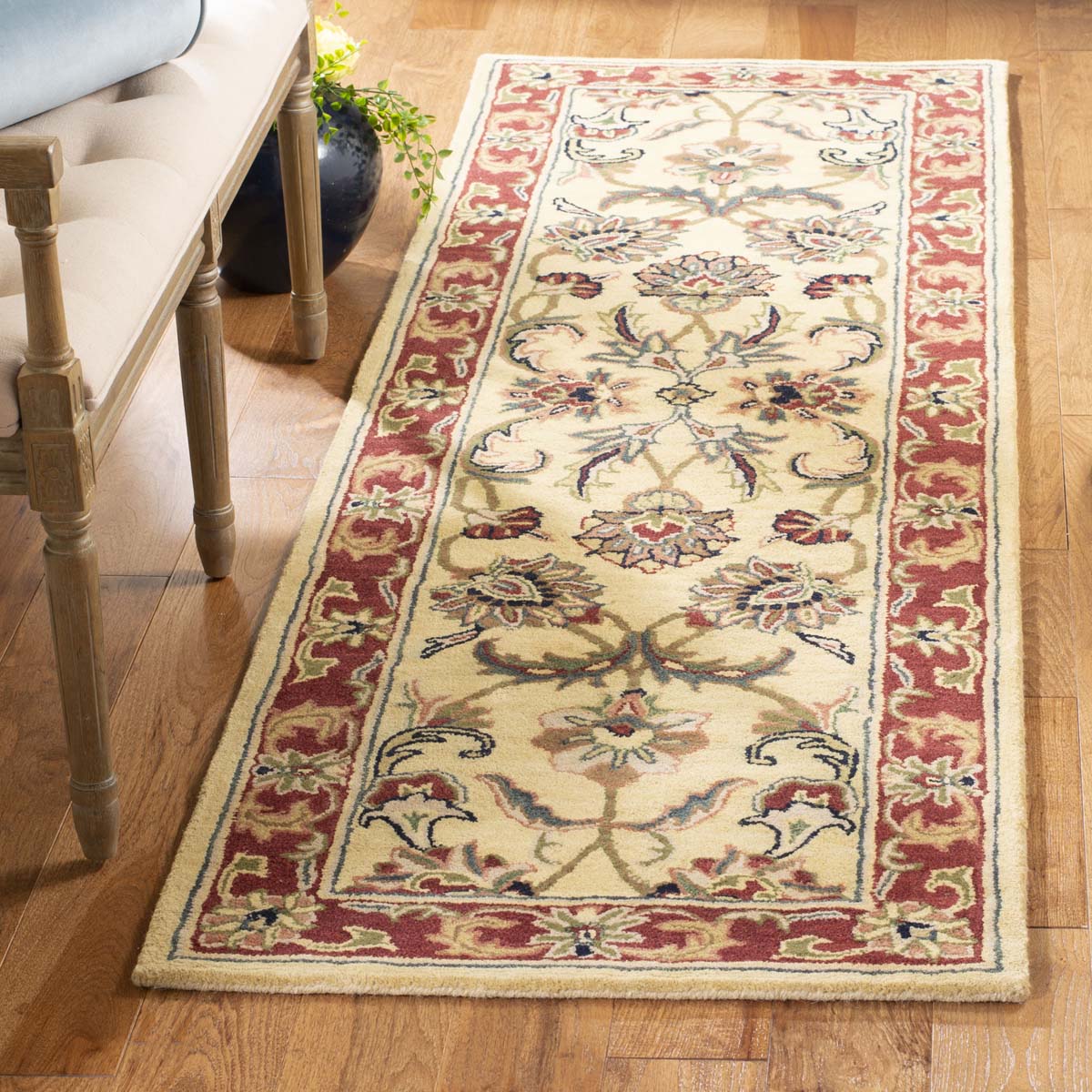 Safavieh Classic 98A Rug, CL398A - Gold / Red