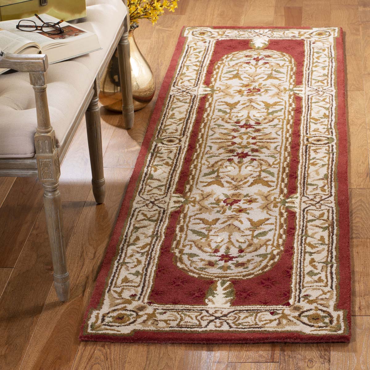 Safavieh Classic 755 Rug, CL755 - Burgundy