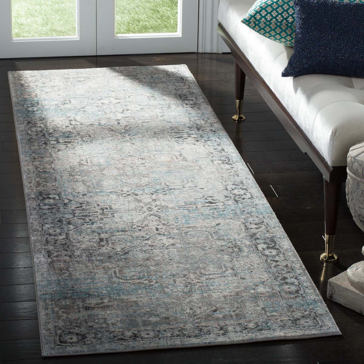 Safavieh Claremont 665 Rug, CLR665 - Ivory / Grey