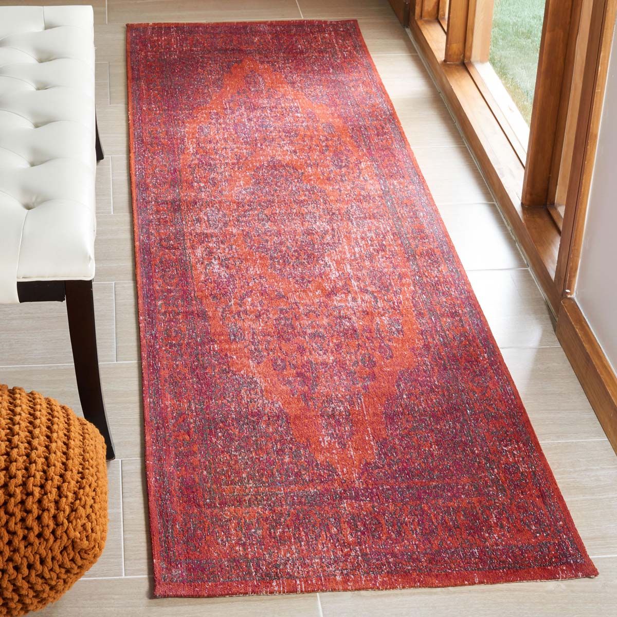 Safavieh Classic Vintage 121 Rug, CLV121 - Orange / Red