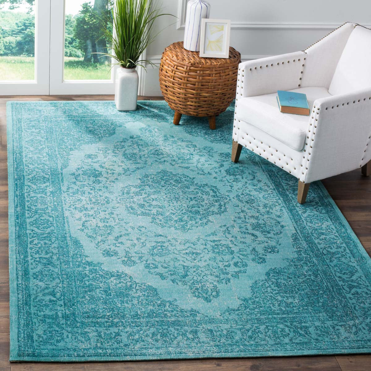 Safavieh Classic Vintage 121 Rug, CLV121 - Aqua