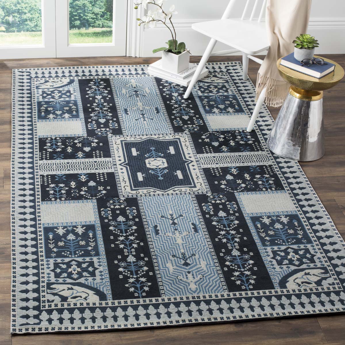 Safavieh Classic Vintage 512 Rug, CLV512 - Navy / Light Blue