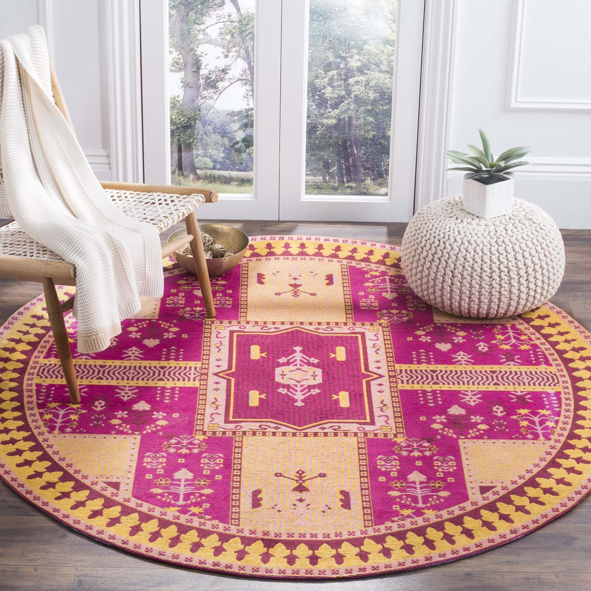 Safavieh Classic Vintage 512 Rug, CLV512 - Fuchsia / Gold