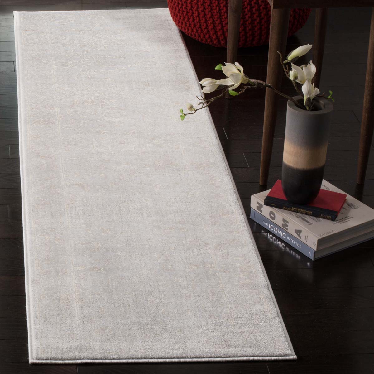 Safavieh Carnegie 621 Rug, CNG621 - Light Grey / Cream