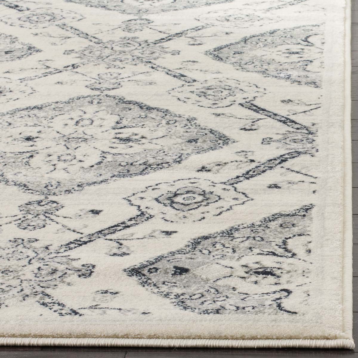 Safavieh Carnegie 623 Rug, CNG623 - Cream / Light Grey