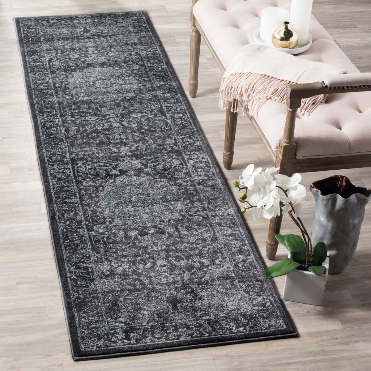 Safavieh Carnegie 631 Rug, CNG631 - Dark Grey / Cream