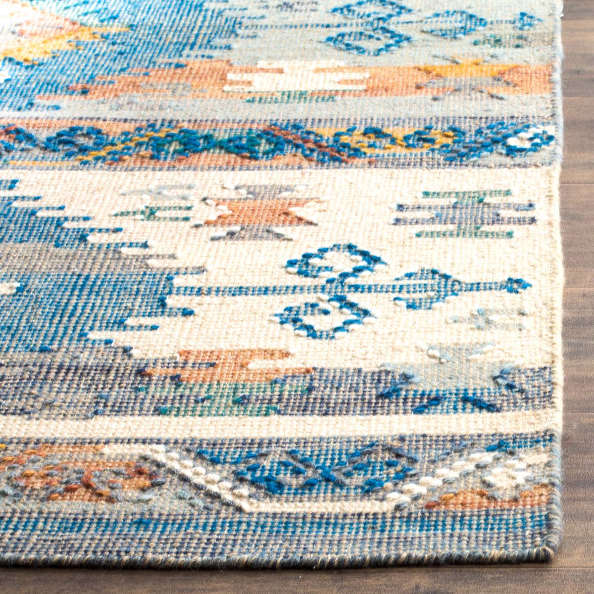 Safavieh Canyon 108 Rug, CNY108 - Blue / Multi