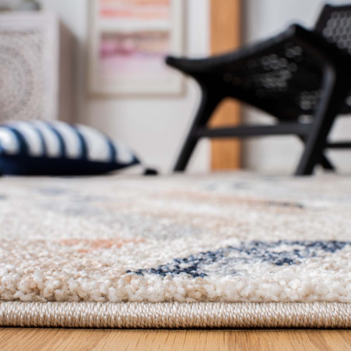 Safavieh Coppertone 356 Rug, CPN356 - Ivory / Navy