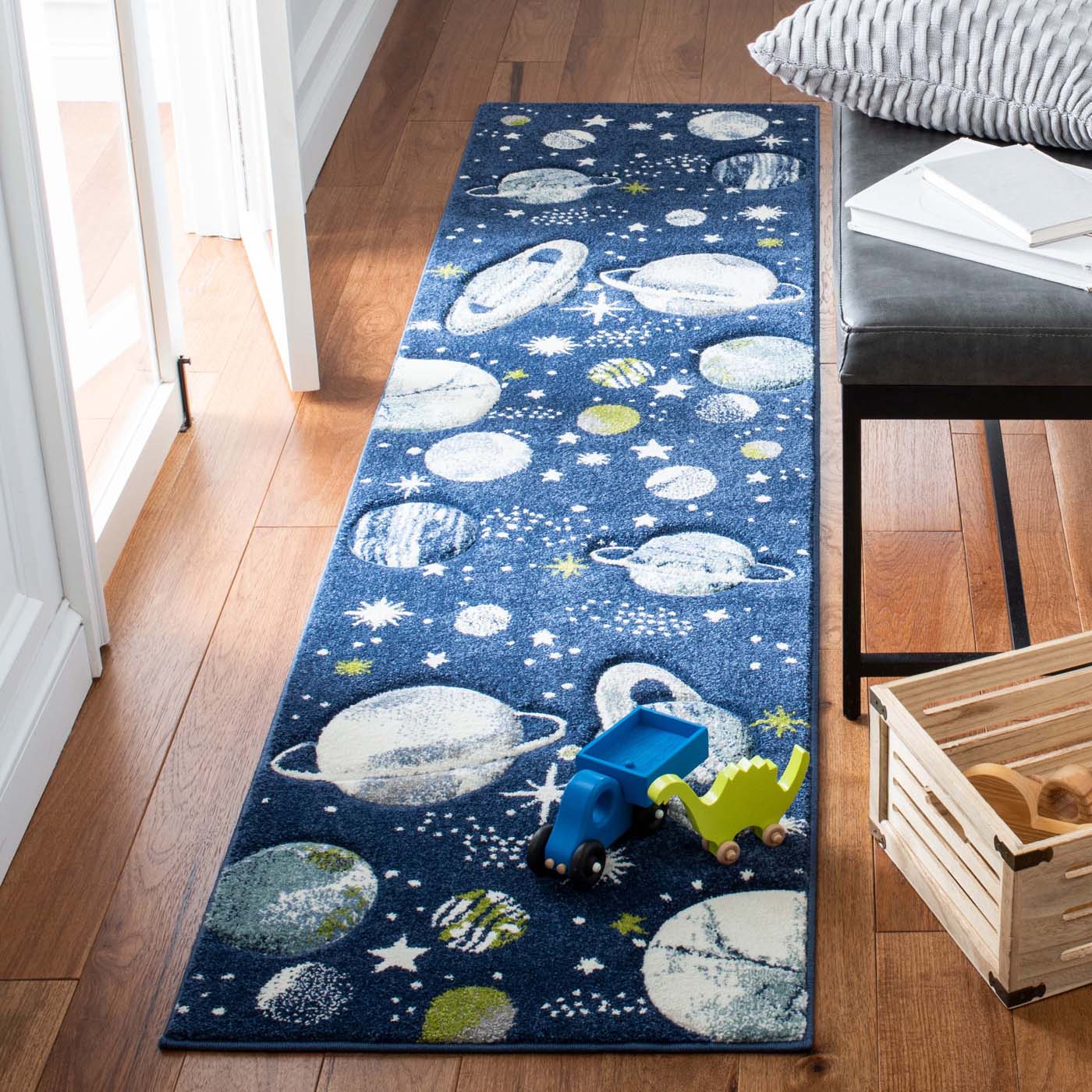 Safavieh Carousel Kids 103 Rug, CRK103 - Navy / Ivory