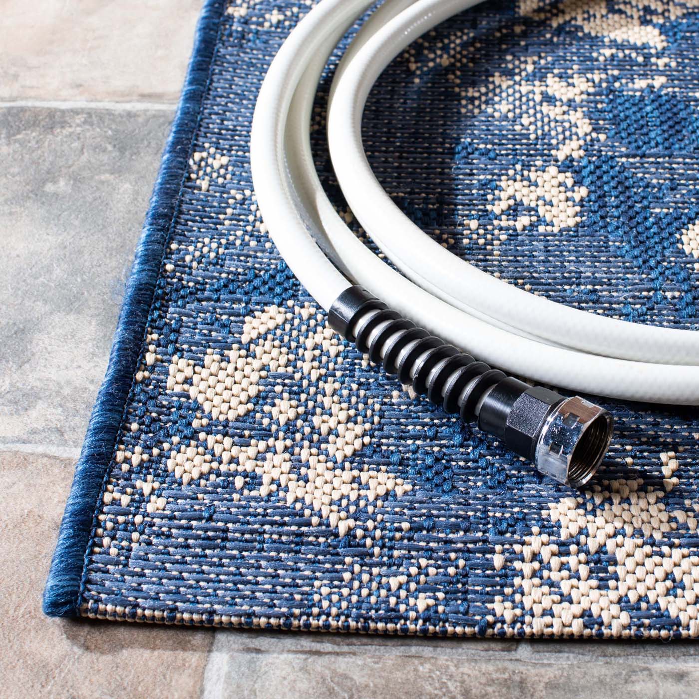 Safavieh Courtyard 333 Rug, CY6333 - NAVY / BEIGE