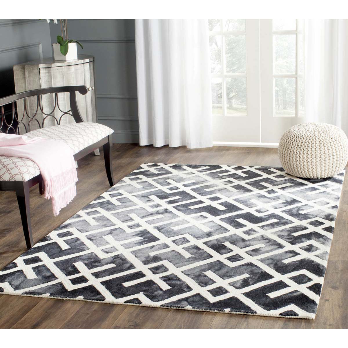 Safavieh Dip Dye 677 Rug, DDY677 - Graphite / Ivory