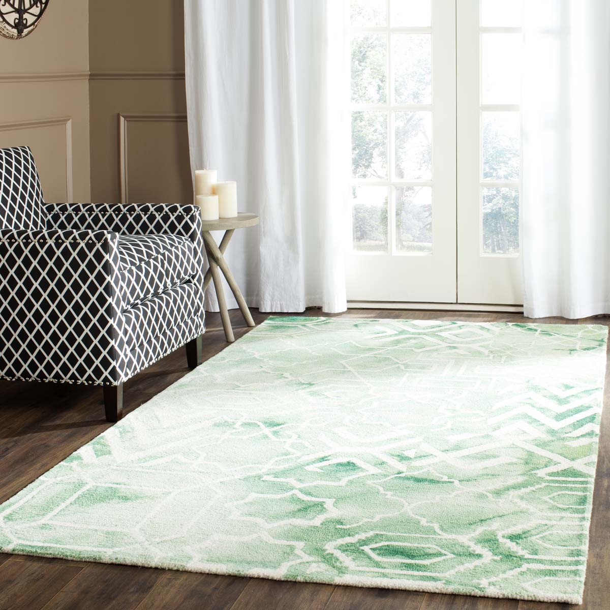 Safavieh Dip Dye 678 Rug, DDY678 - Green / Ivory