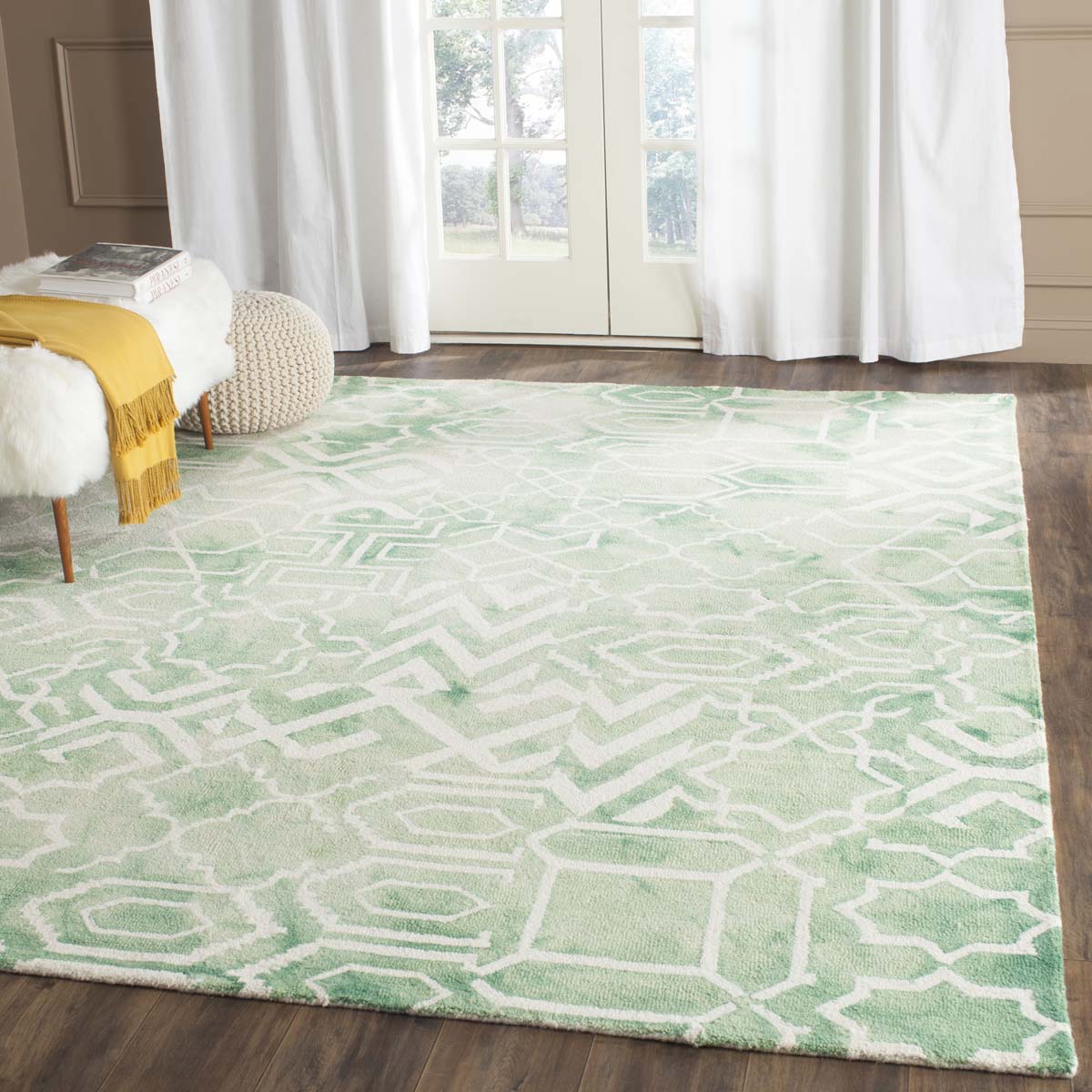 Safavieh Dip Dye 678 Rug, DDY678 - Green / Ivory