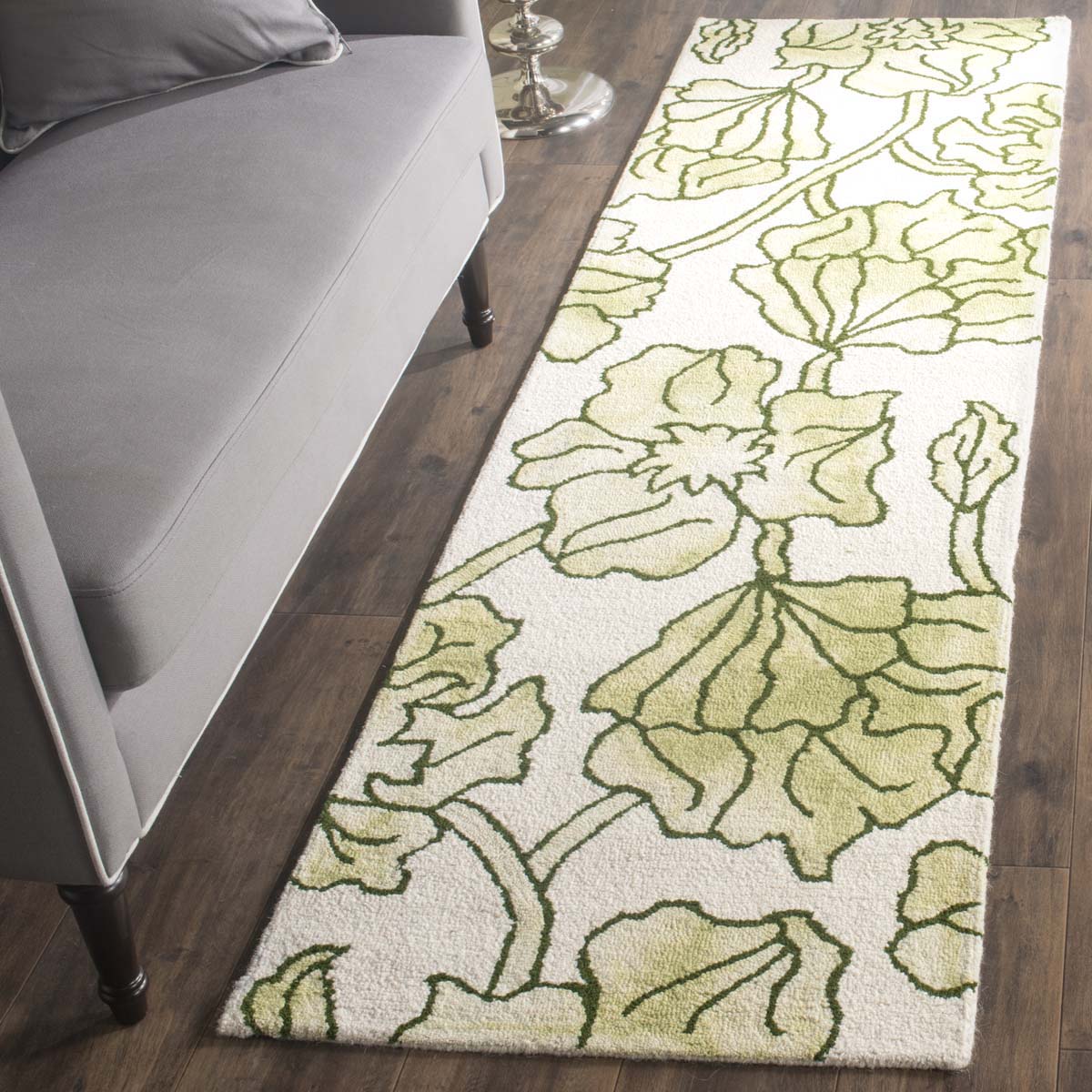 Safavieh Dip Dye 683 Rug, DDY683 - Ivory / Light Green