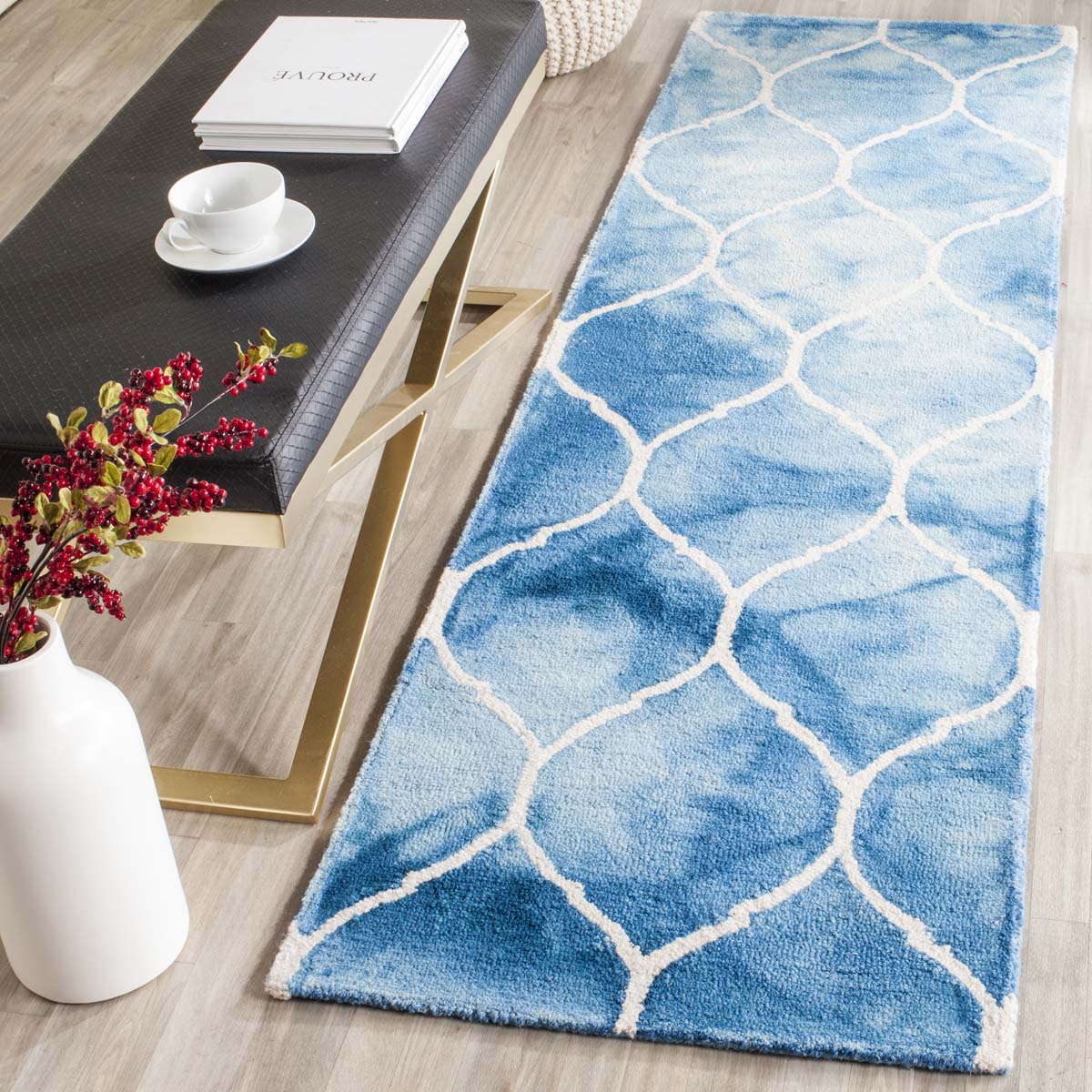 Safavieh Dip Dye 685 Rug, DDY685 - Blue / Ivory