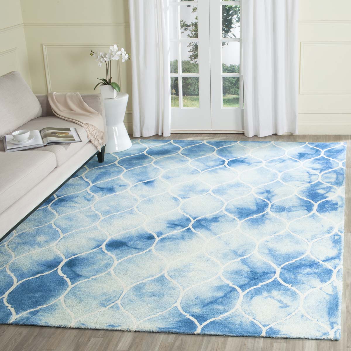 Safavieh Dip Dye 685 Rug, DDY685 - Blue / Ivory