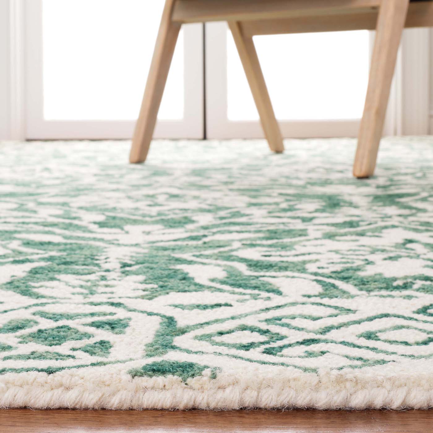 Safavieh Dip Dye 901 Rug, DDY901 - Dark Green / Ivory