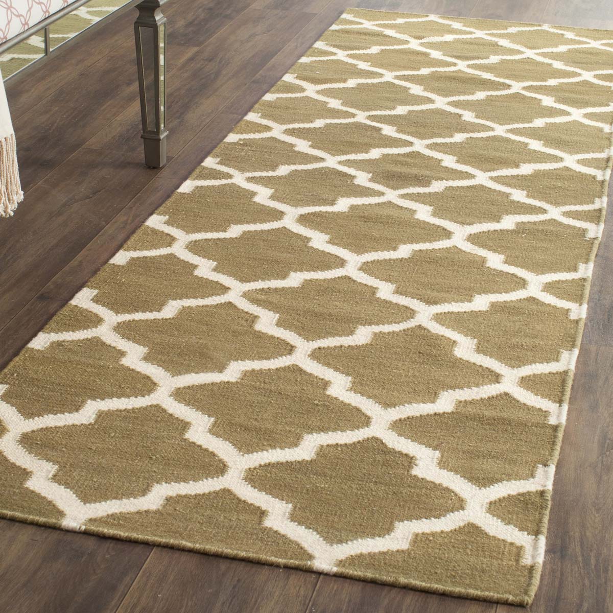 Safavieh Dhurries 115 Rug, DHU115 - Green / Ivory