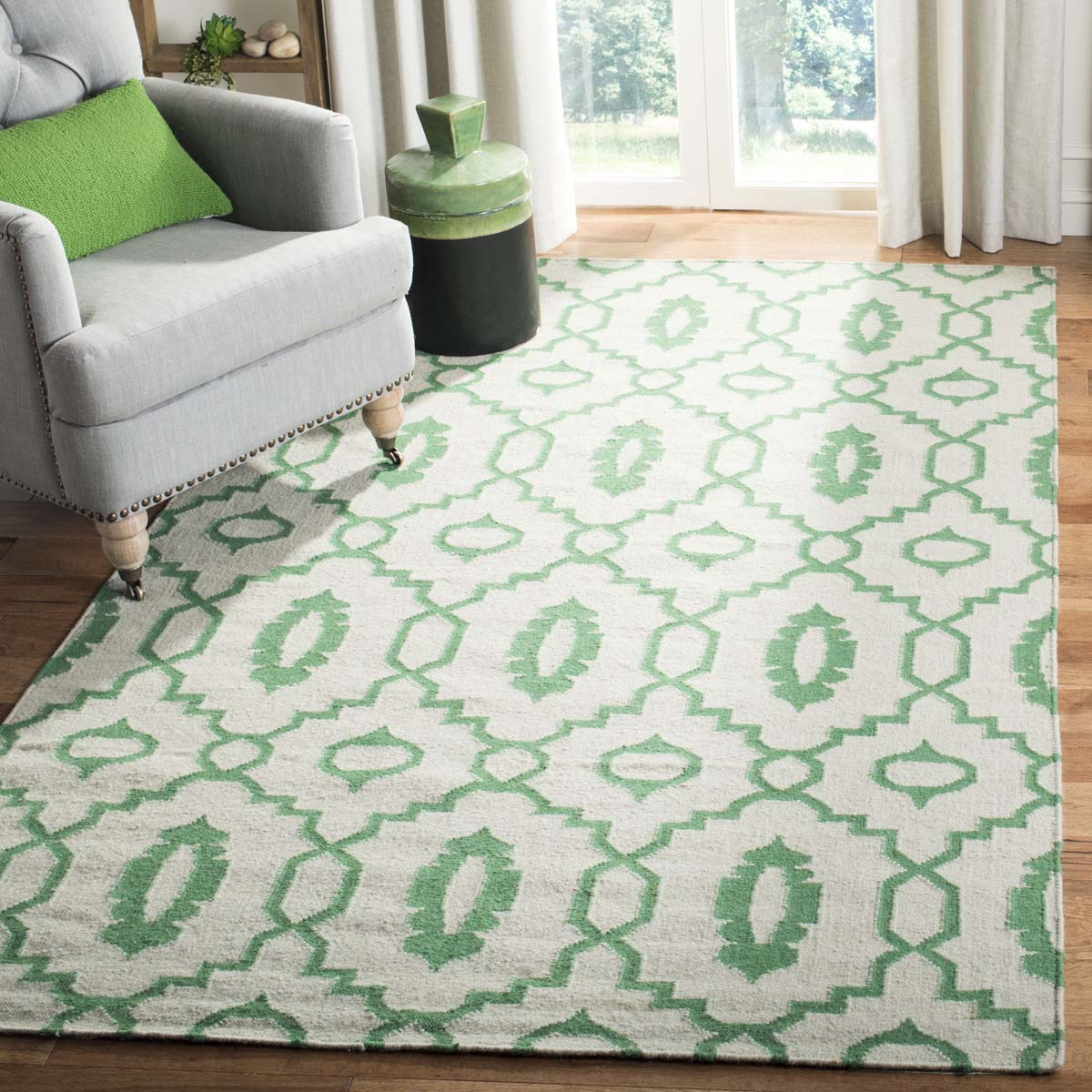 Safavieh Dhurries 205 Rug, DHU205 - Ivory / Green