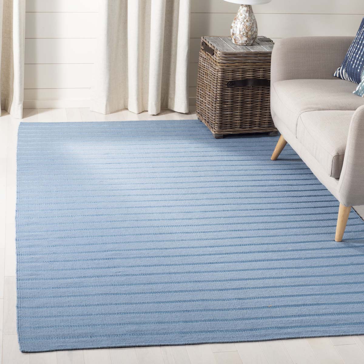 Safavieh Dhurries 313 Rug, DHU313 - Blue