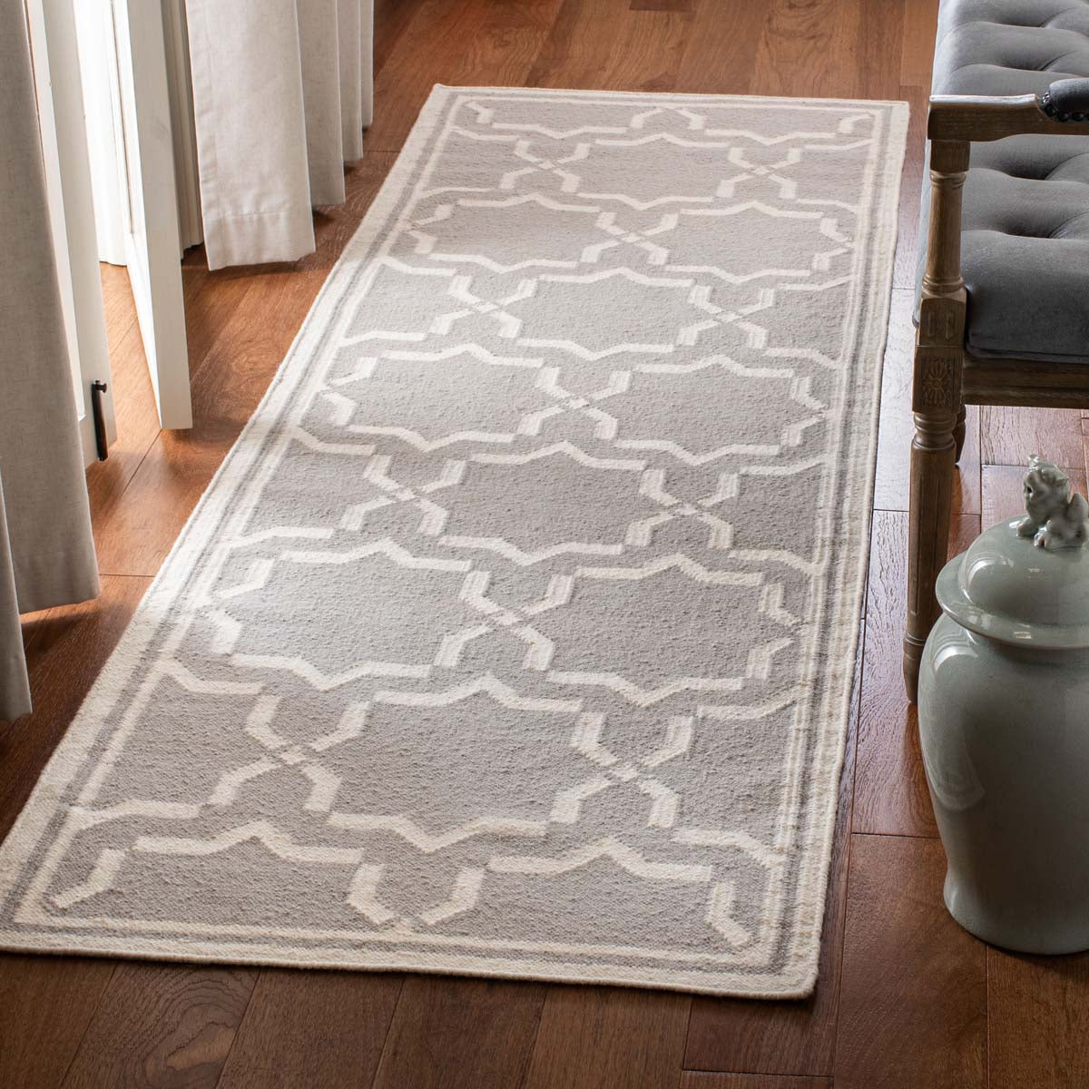 Safavieh Dhurries 545 Rug, DHU545 - Grey / Ivory