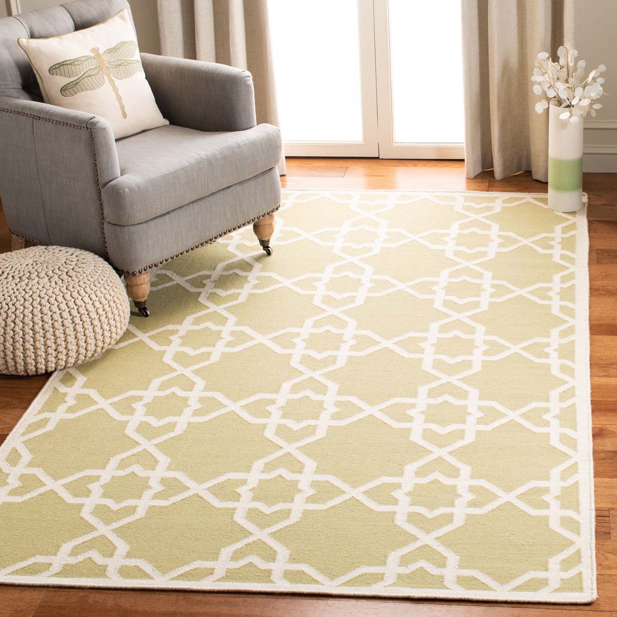 Safavieh Dhurries 548 Rug, DHU548 - Olive / Ivory