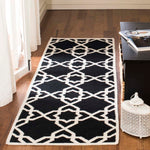 Safavieh Dhurries 548 Rug, DHU548 - Black / Ivory