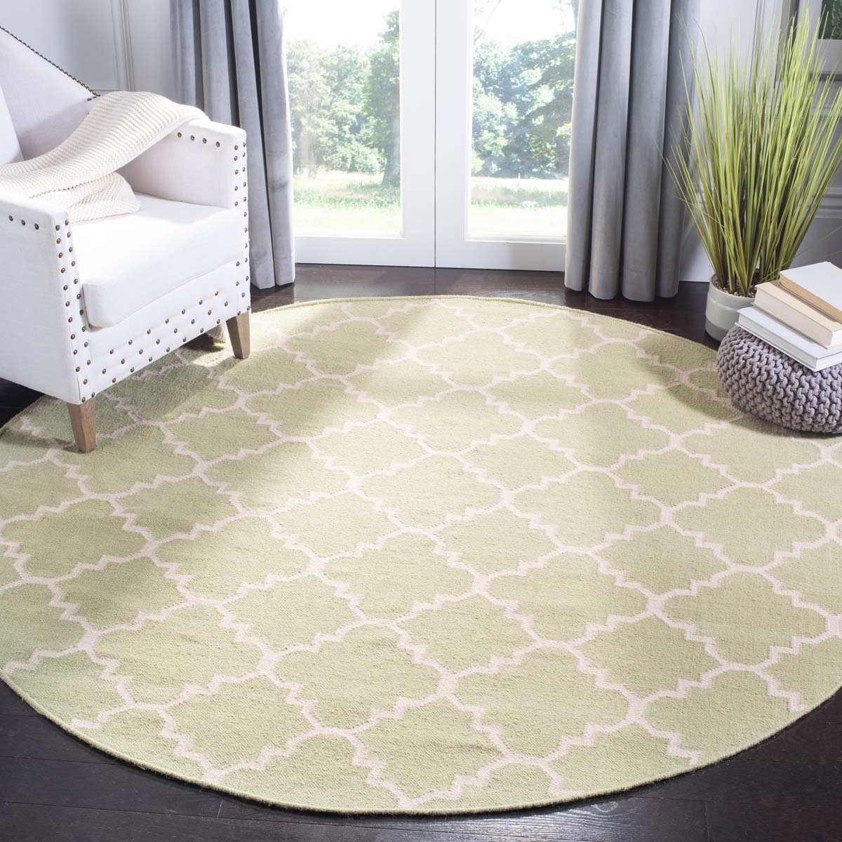 Safavieh Dhurries 554 Rug, DHU554 - Light Green / Ivory